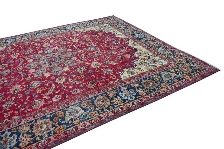 red Oversized rug 8' 10" x 11' 1"