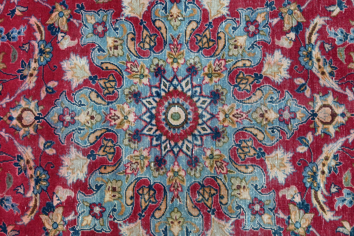 red Oversized rug 8' 10" x 11' 1"