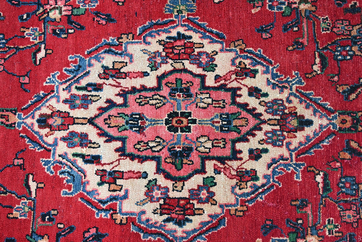 red Oversized rug 9' 6" x 12' 8"