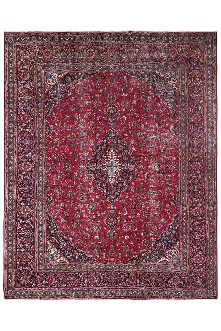 red Oversized rug 9' 8" x 12' 2"