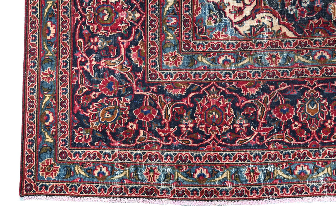 red Oversized rug 9' 8" x 12' 2"
