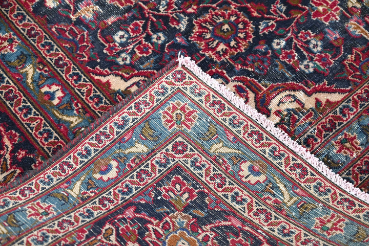 red Oversized rug 9' 8" x 12' 2"