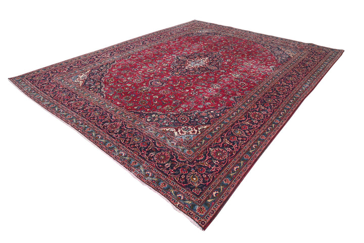 red Oversized rug 9' 8" x 12' 2"