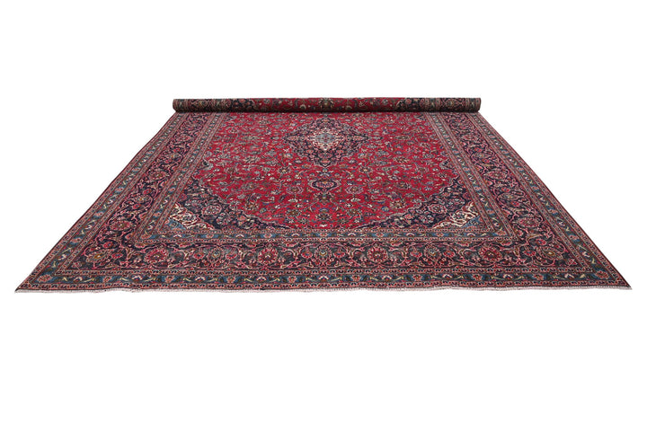red Oversized rug 9' 8" x 12' 2"