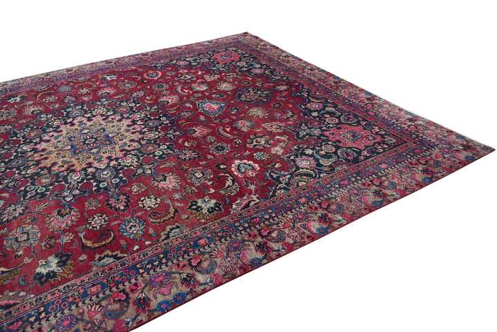 red Oversized rug 8' 8" x 11' 7"