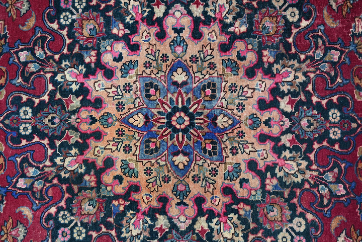 red Oversized rug 8' 8" x 11' 7"
