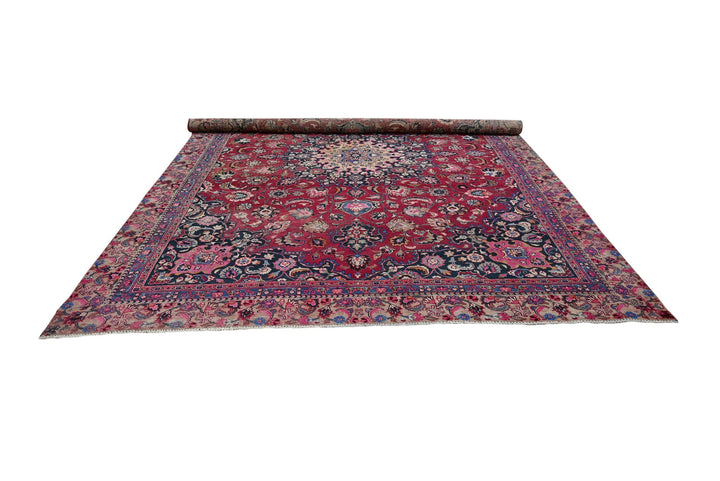 red Oversized rug 8' 8" x 11' 7"