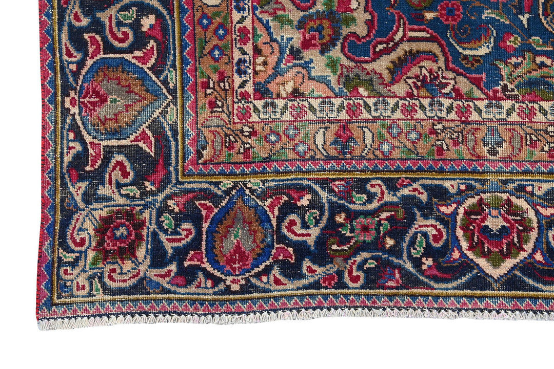red Oversized rug 9' 4" x 11' 8"