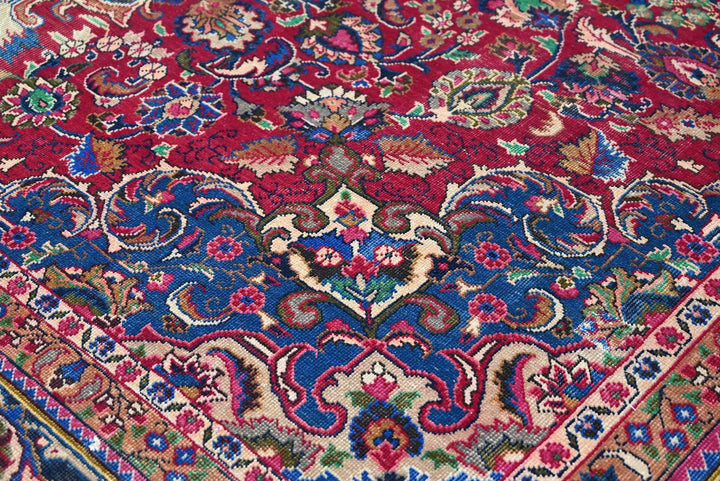red Oversized rug 9' 4" x 11' 8"
