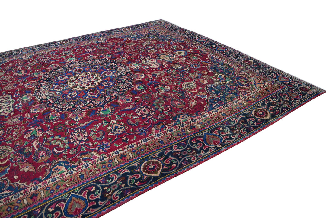 red Oversized rug 9' 4" x 11' 8"