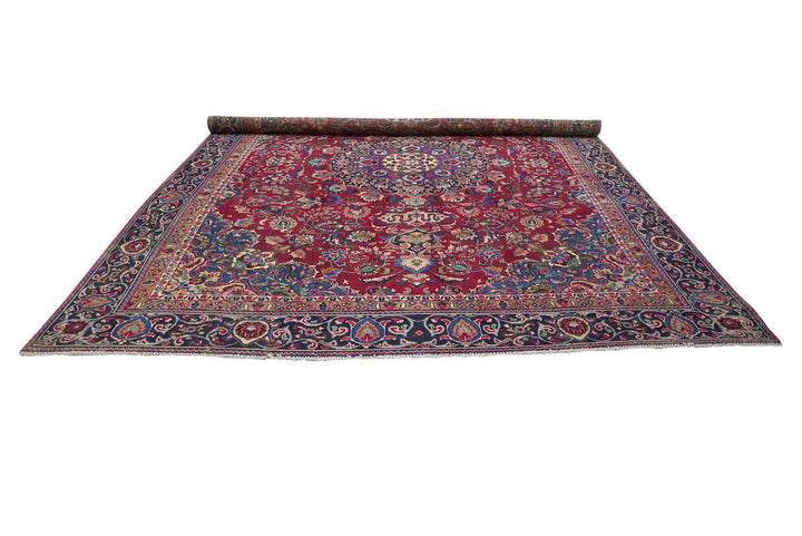 red Oversized rug 9' 4" x 11' 8"