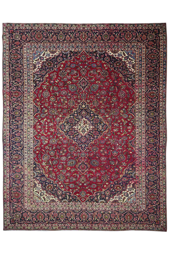 red Oversized rug 9' 6" x 11' 10"