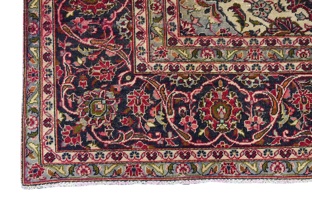 red Oversized rug 9' 6" x 11' 10"