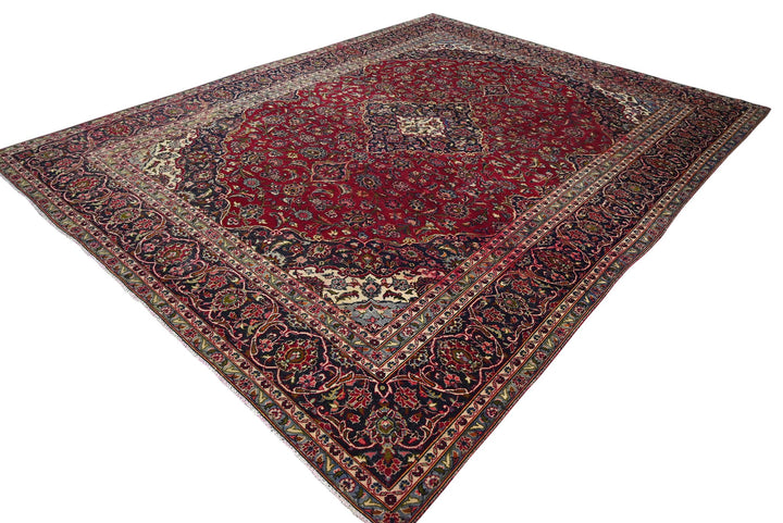 red Oversized rug 9' 6" x 11' 10"