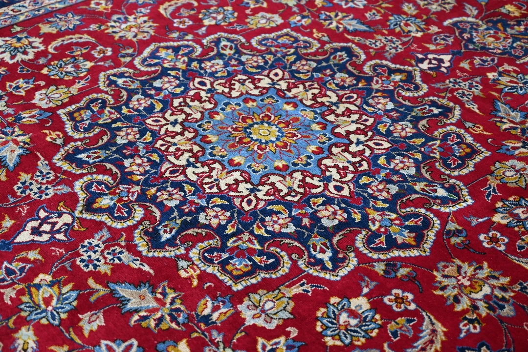 red Oversized rug 8' 5" x 12' 0"