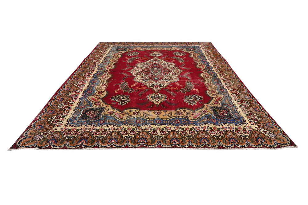 red Oversized rug 9' 5" x 12' 7"