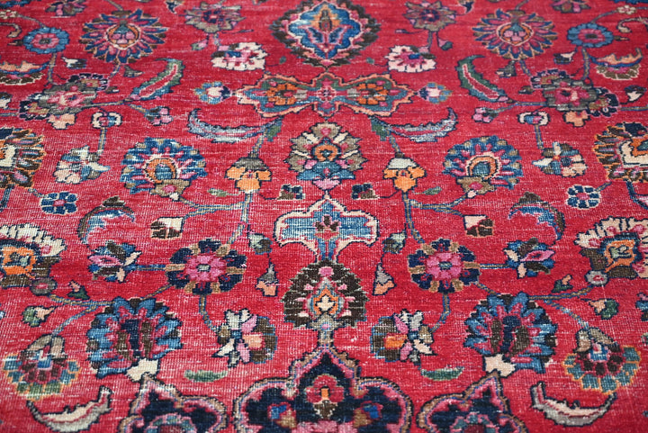 red Oversized rug 9' 9" x 13' 1"