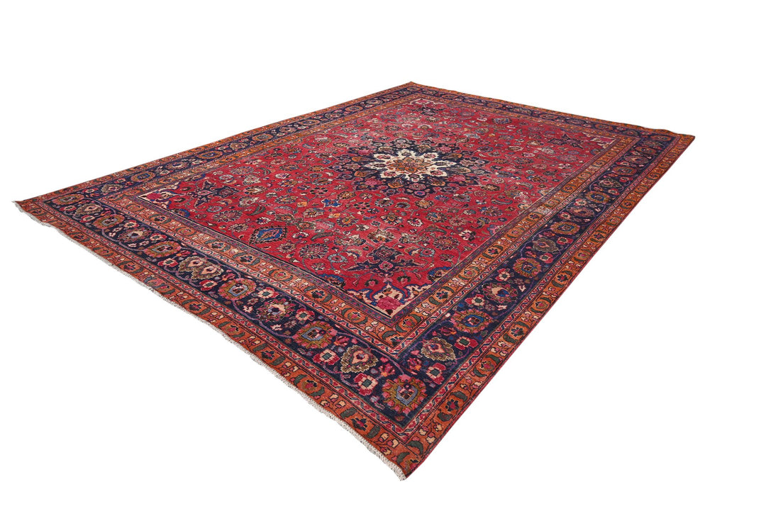 red Oversized rug 9' 9" x 13' 1"
