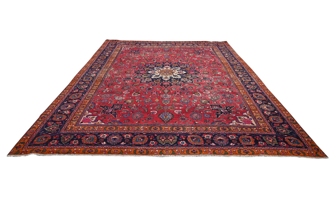 red Oversized rug 9' 9" x 13' 1"