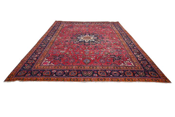 red Oversized rug 9' 9" x 13' 1"