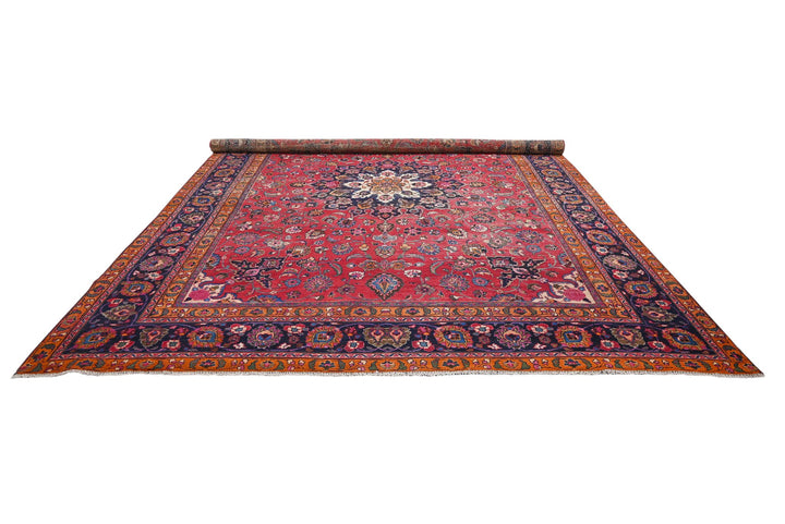 red Oversized rug 9' 9" x 13' 1"