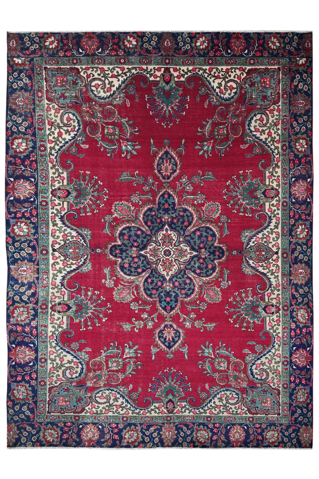red Oversized rug 9' 1" x 12' 4"