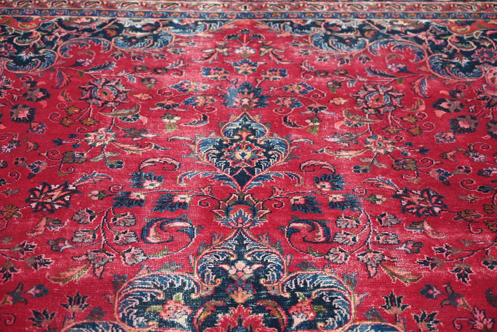 red Oversized rug 9' 8" x 12' 3"