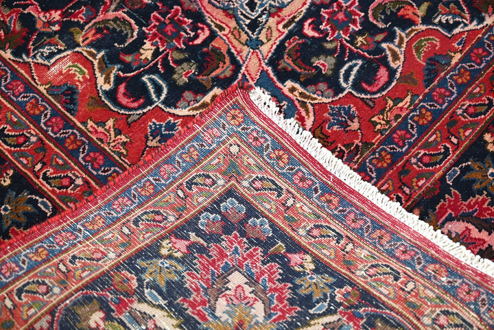 red Oversized rug 9' 8" x 12' 3"