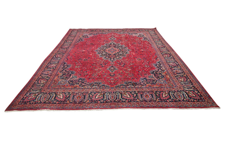 red Oversized rug 9' 8" x 12' 3"