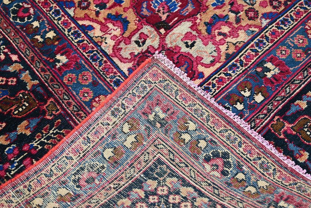 red Oversized rug 9' 10" x 12' 2"