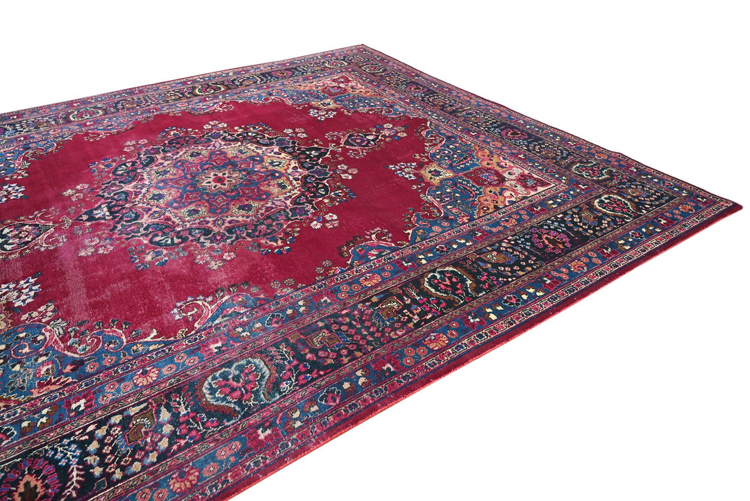 red Oversized rug 9' 10" x 12' 2"