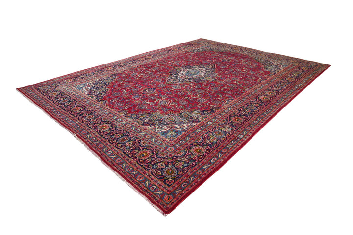 red Oversized rug 9' 6" x 12' 11"