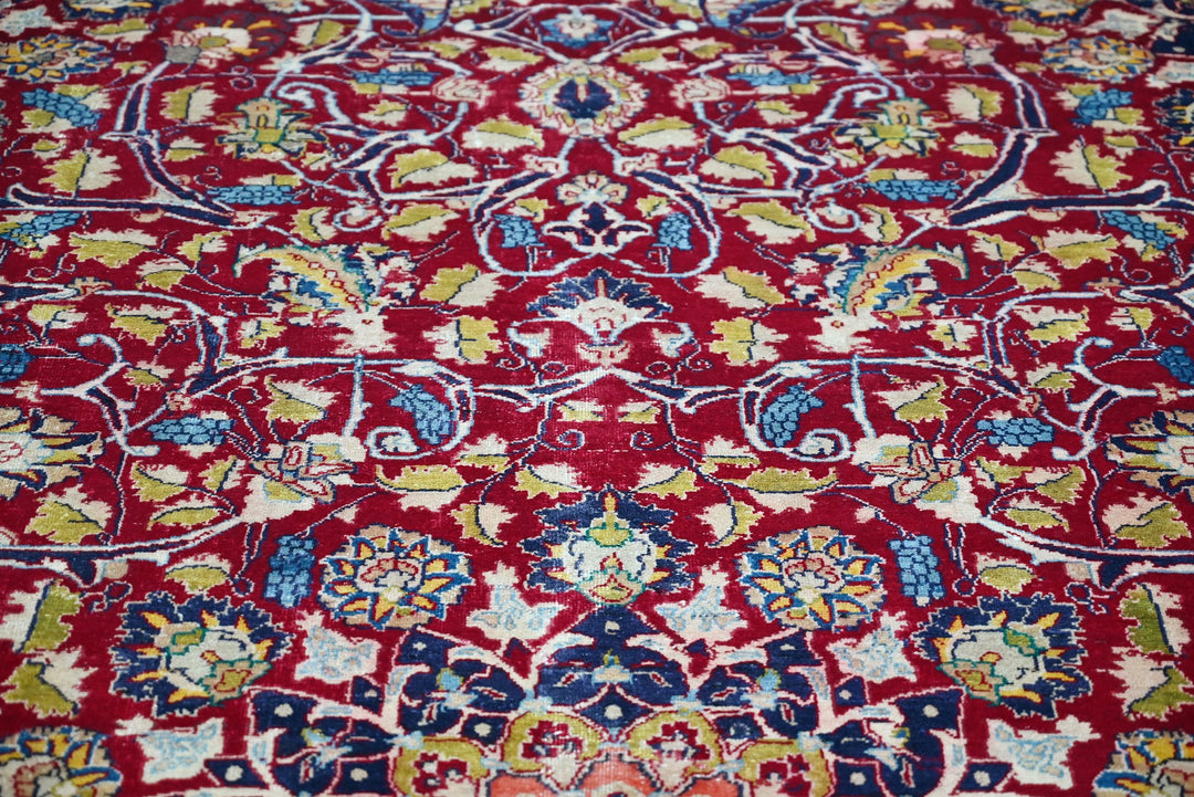 red Oversized rug 9' 7" x 12' 1"