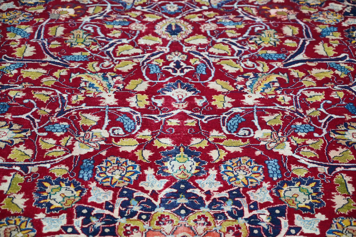 red Oversized rug 9' 7" x 12' 1"