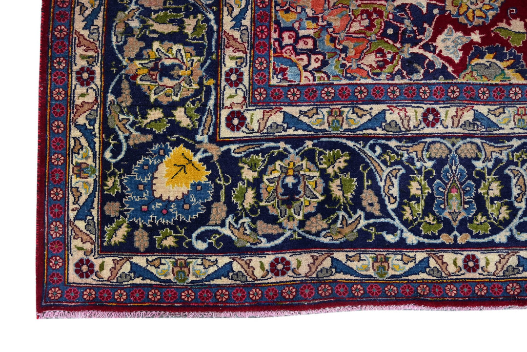 red Oversized rug 9' 7" x 12' 1"
