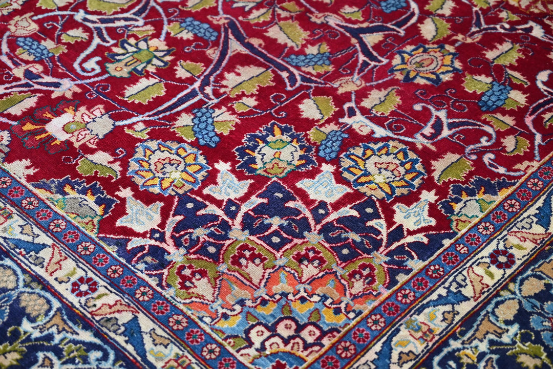 red Oversized rug 9' 7" x 12' 1"