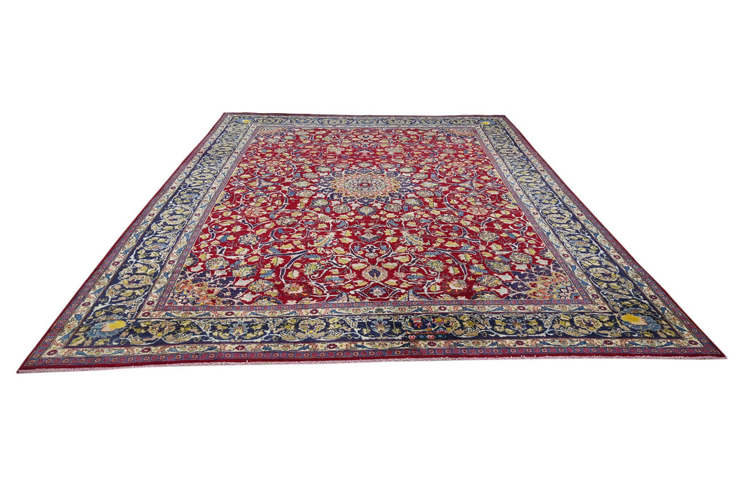 red Oversized rug 9' 7" x 12' 1"