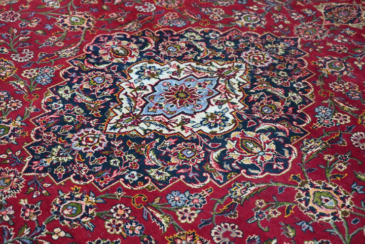 red Oversized rug 9' 3" x 12' 7"