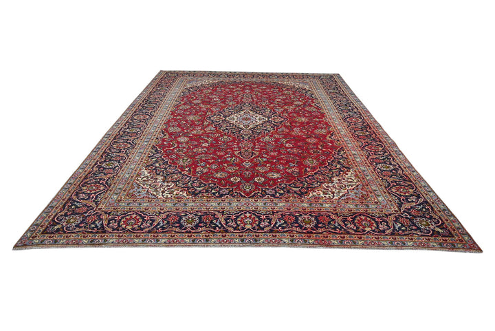 red Oversized rug 9' 3" x 12' 7"