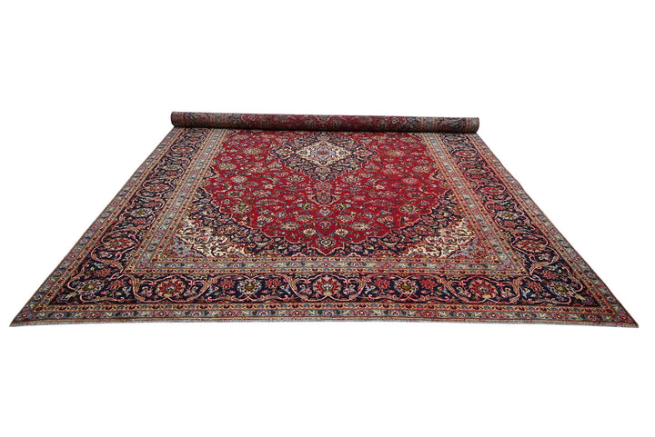 red Oversized rug 9' 3" x 12' 7"