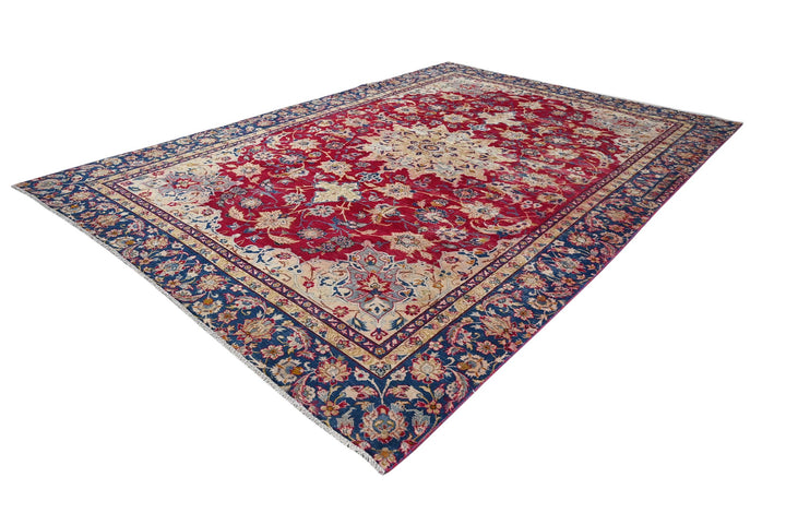 red Oversized rug 8' 8" x 12' 8"