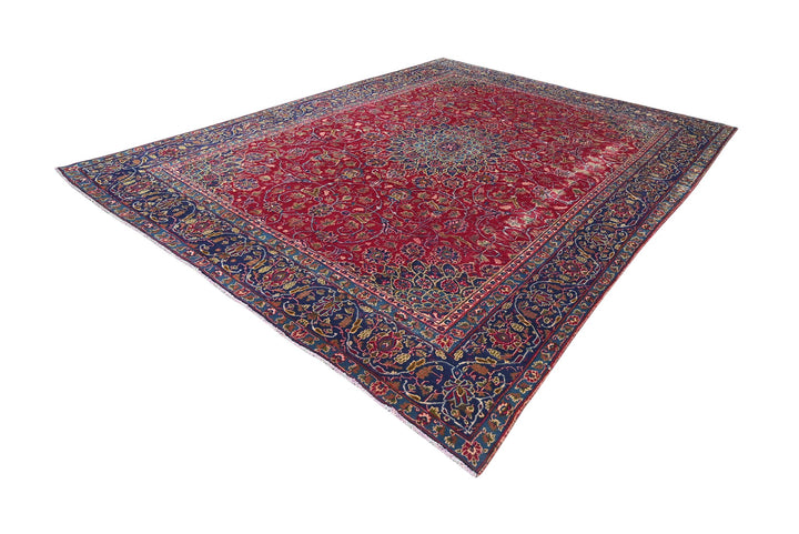 red Oversized rug 9' 0" x 12' 1"