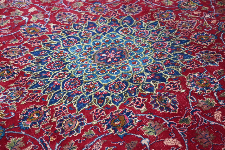 red Oversized rug 9' 0" x 12' 1"