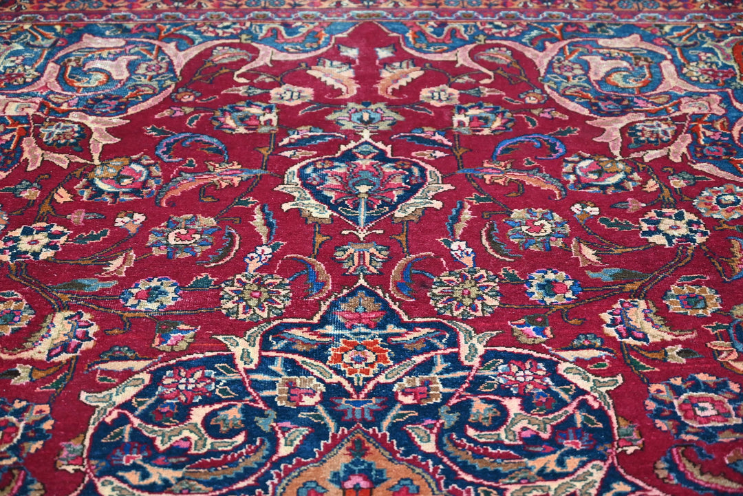 red Oversized rug 9' 7" x 12' 8"