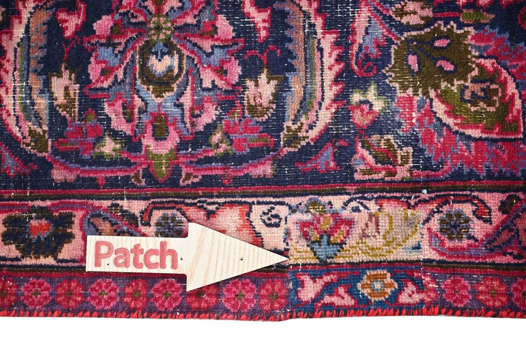 red Oversized rug 9' 1" x 12' 6"