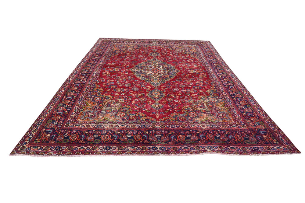 red Oversized rug 9' 3" x 12' 8"