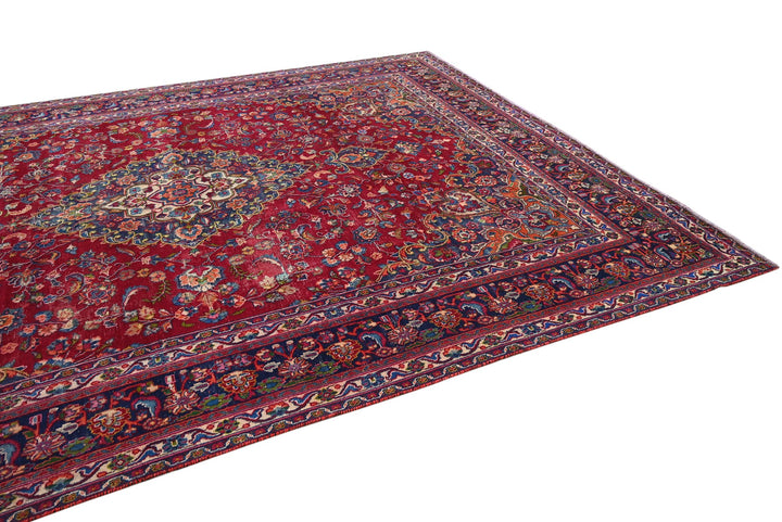 red Oversized rug 9' 3" x 12' 8"