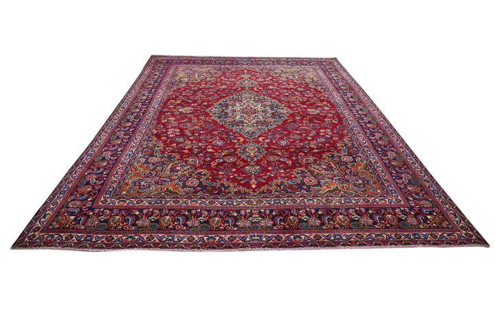 red Oversized rug 9' 3" x 12' 8"