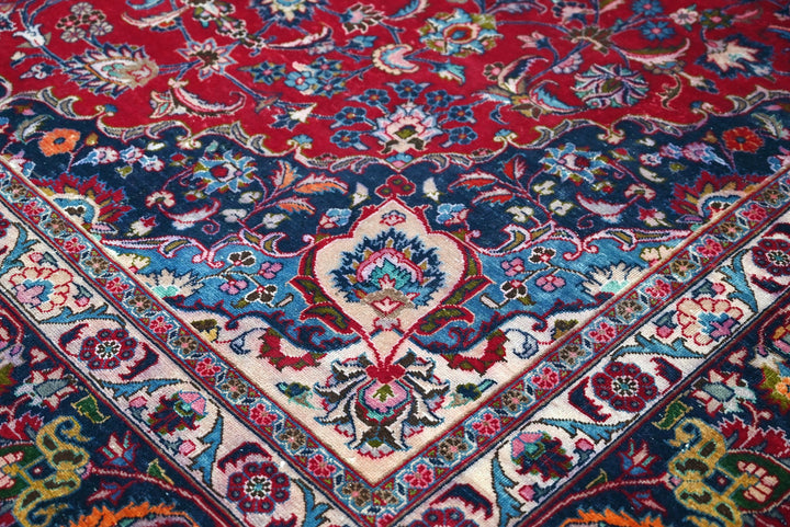 red Oversized rug 9' 8" x 13' 0"