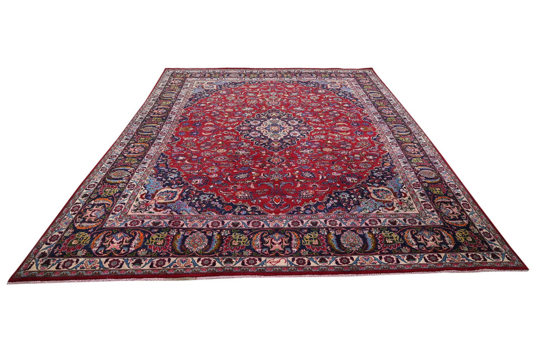 red Oversized rug 9' 8" x 13' 0"